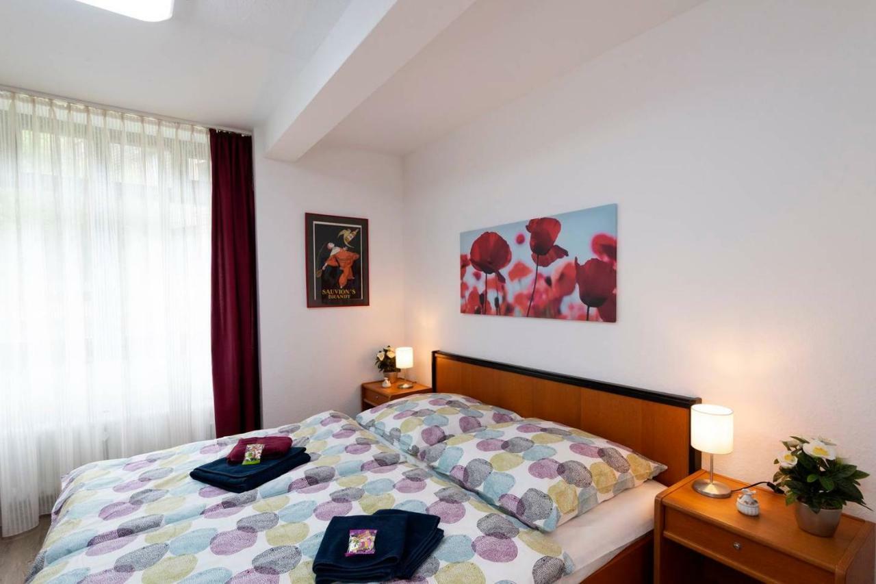 Blumenmeer Appartment Ober-Hambach Exteriör bild