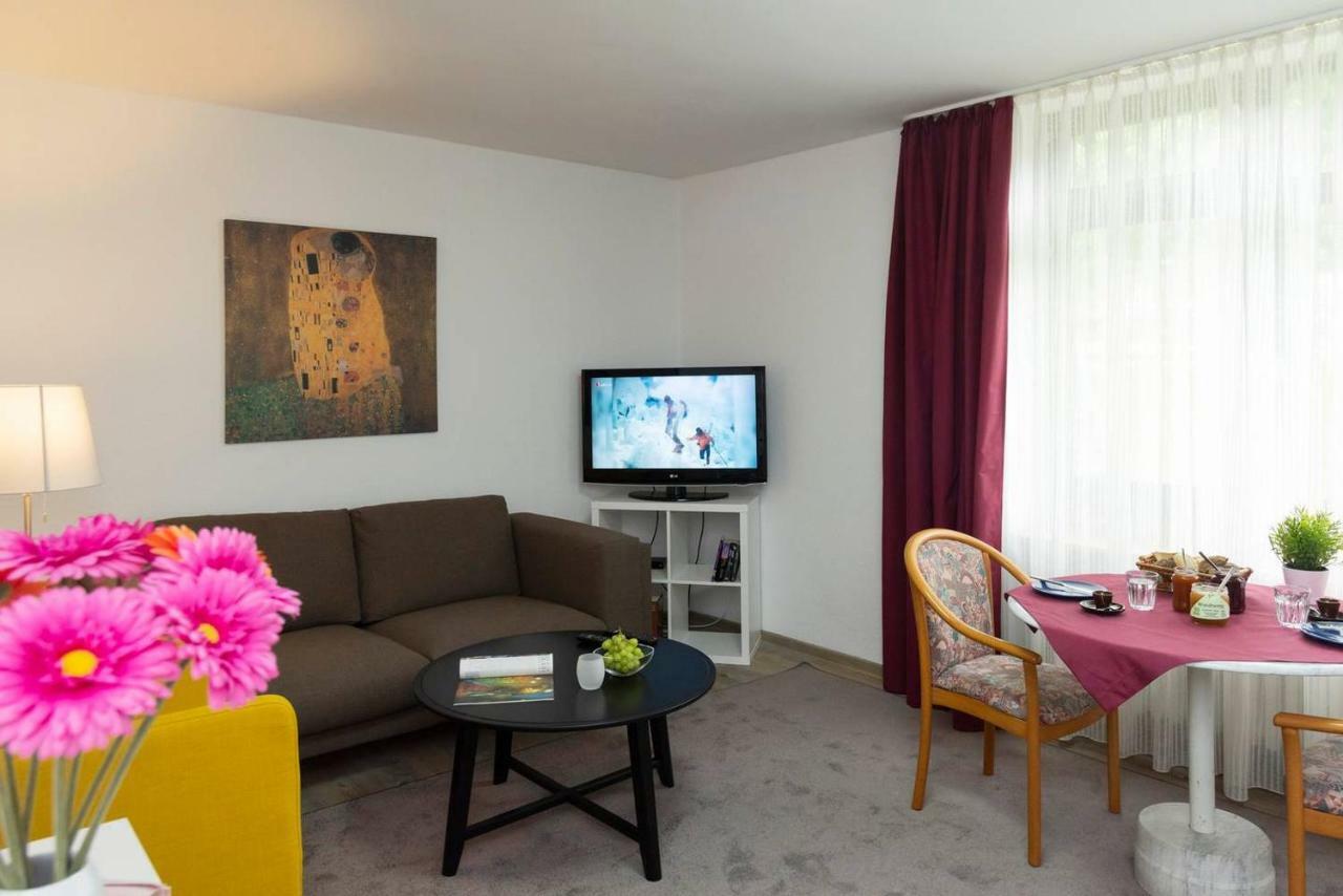 Blumenmeer Appartment Ober-Hambach Exteriör bild